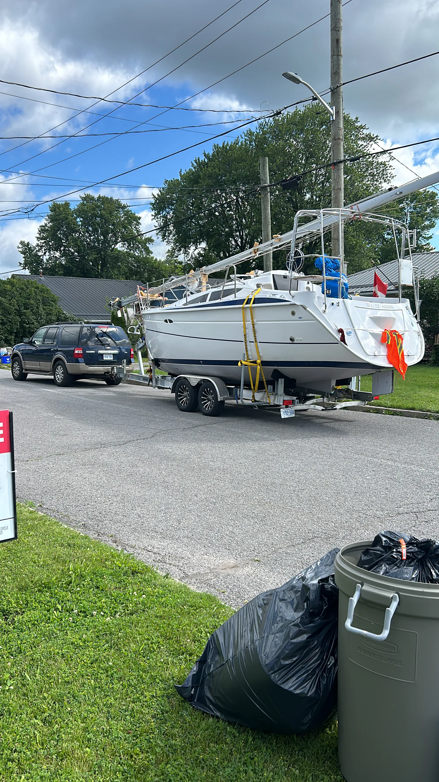 TES 28' Magnam exterior